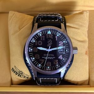 Invicta, mens leather watch, water resistant, NWB, black, needs battery